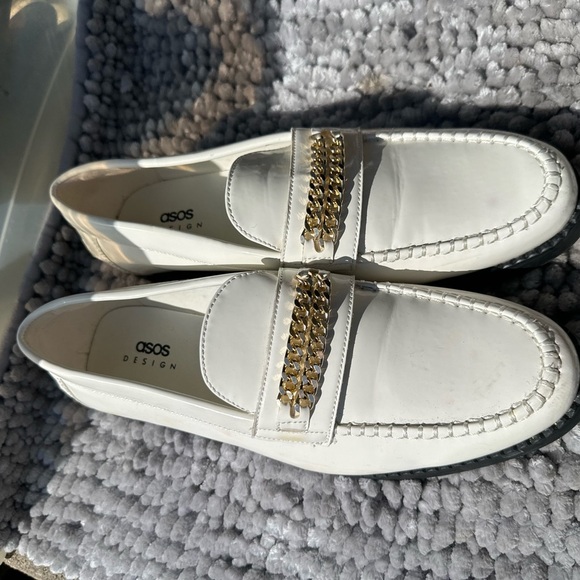 ASOS Gold Chain Loafers - Picture 2 of 7